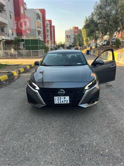 نيسان ألتيما